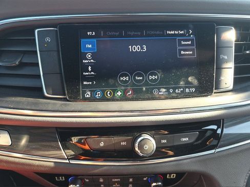 Used 2023 Buick Enclave Essence FWD image 8