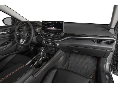 New 2026 Nissan Altima 2.5 SR AWD/4WD image 11