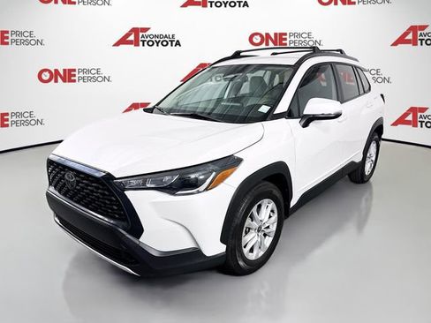 Certified 2023 Toyota Corolla Cross LE FWD image 3