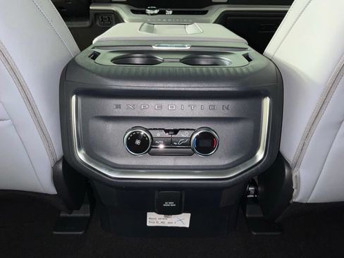 New 2026 Ford Expedition Active RWD image 18