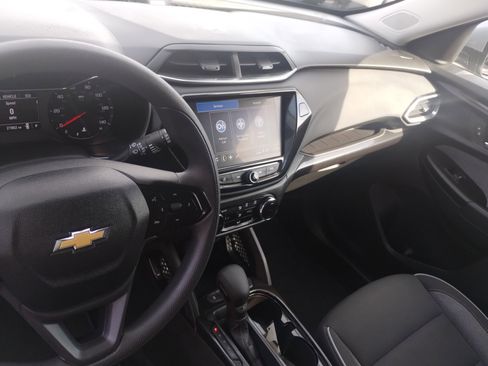 Used 2023 Chevrolet TrailBlazer LT w/ Convenience Package image 12