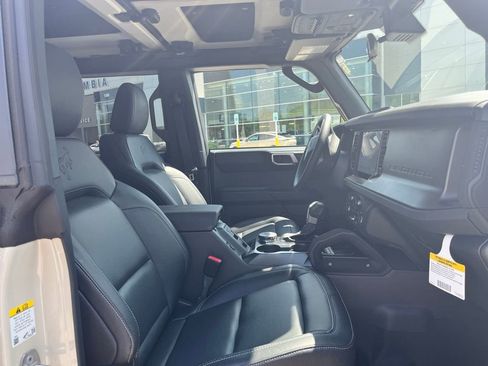 New 2026 Ford Bronco Badlands AWD/4WD image 7