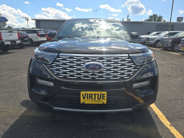 Used 2021 Ford Explorer Platinum w/ Equipment Group 601A AWD/4WD image 2