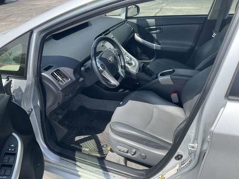Used 2015 Toyota Prius Four FWD image 9