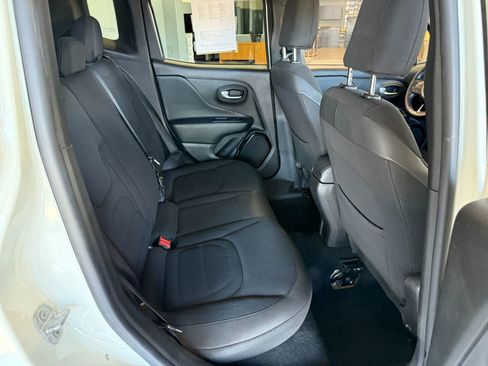 Used 2017 Jeep Renegade Altitude image 12