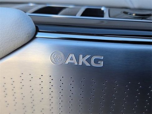 New 2026 Cadillac Lyriq Premium Luxury image 19