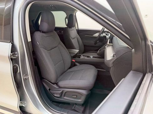 Used 2025 Ford Explorer Active image 12