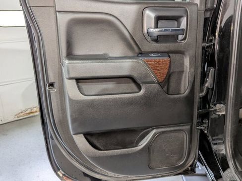 Used 2018 GMC Sierra 2500 SLT w/ Snow Plow Prep Package image 19