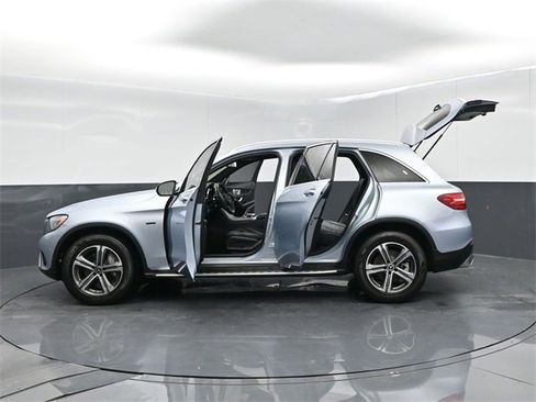 Used 2018 Mercedes-Benz GLC 350e 4MATIC image 65