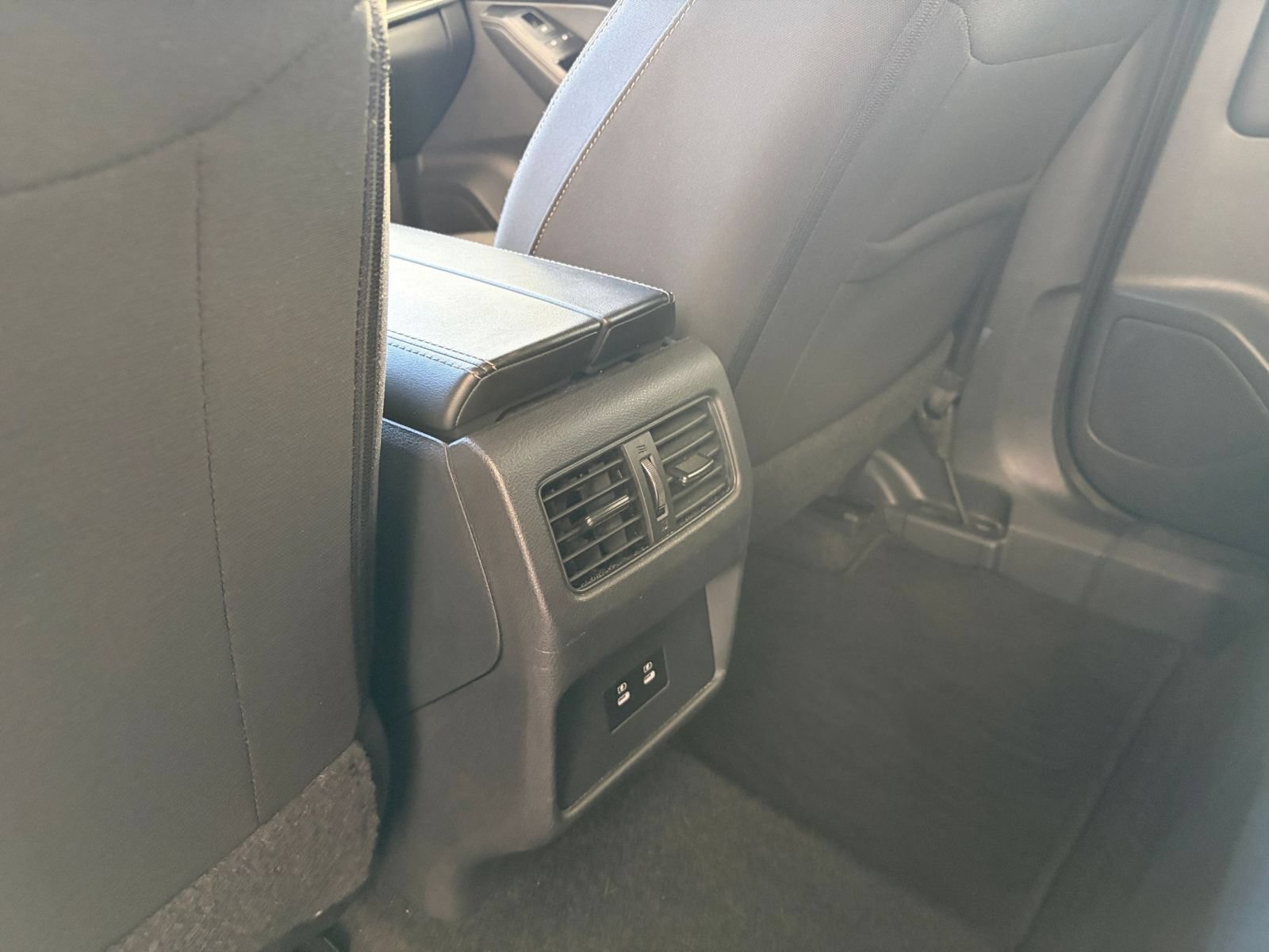 Used 2025 Nissan Rogue SV AWD/4WD image 24