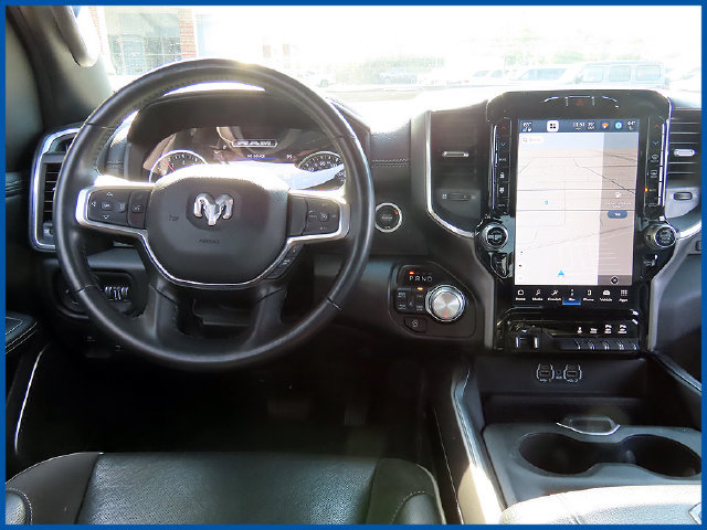 Used 2023 RAM 1500 Laramie AWD/4WD image 11