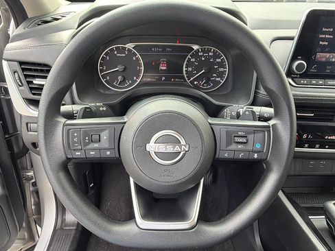 Used 2024 Nissan Rogue SV AWD/4WD image 26