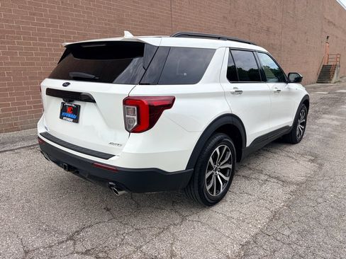 Used 2023 Ford Explorer ST-Line w/ Class IV Trailer Tow Package AWD/4WD image 5