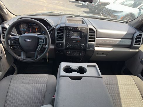Used 2019 Ford F350 XLT w/ XLT Value Package AWD/4WD image 9