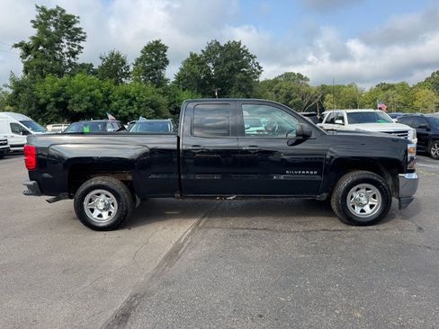 Used 2018 Chevrolet Silverado 1500 LS w/ Trailering Package AWD/4WD image 6