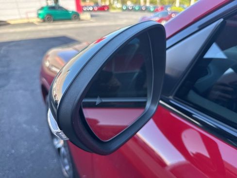 Used 2022 Alfa Romeo Stelvio Veloce image 16