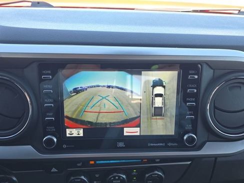 Used 2023 Toyota Tacoma Limited image 34