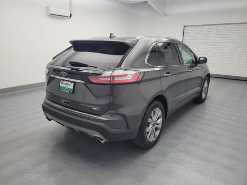 Used 2019 Ford Edge Titanium AWD/4WD image 9