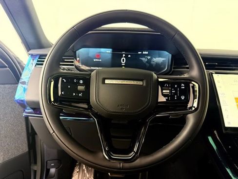 New 2025 Land Rover Range Rover Sport Dynamic SE image 22