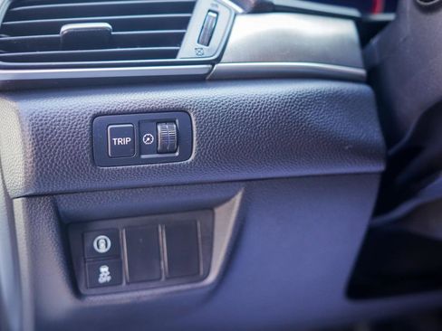 Used 2018 Honda Accord LX image 14