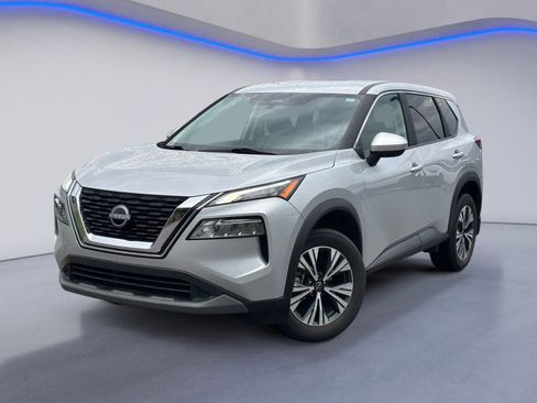 Used 2023 Nissan Rogue SV FWD image 2