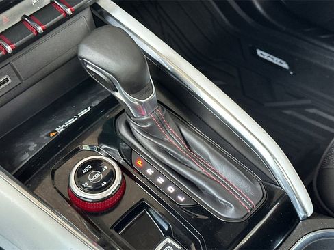 Used 2024 GMC Canyon AT4X image 23