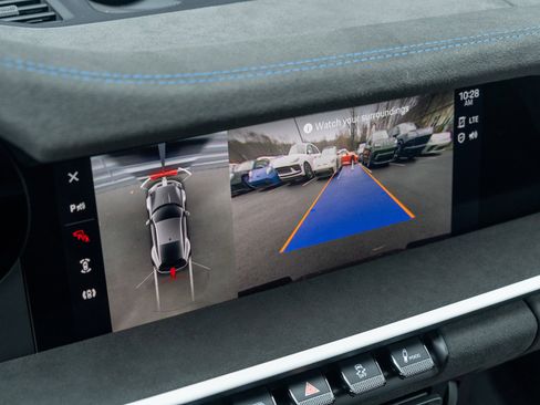 Certified 2024 Porsche 911 Dakar image 43