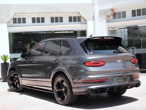 Used 2022 Bentley Bentayga AWD/4WD image 3