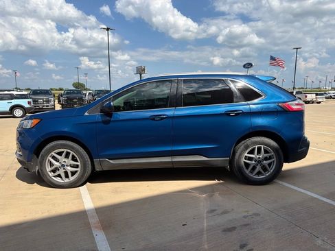 Used 2021 Ford Edge SEL w/ Convenience Package FWD image 5