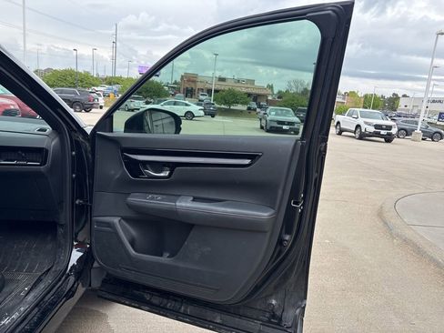 Used 2023 Honda CR-V Sport Touring image 27