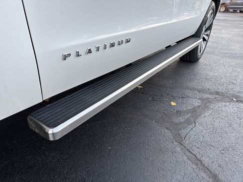 Used 2021 Ford Expedition Platinum image 13