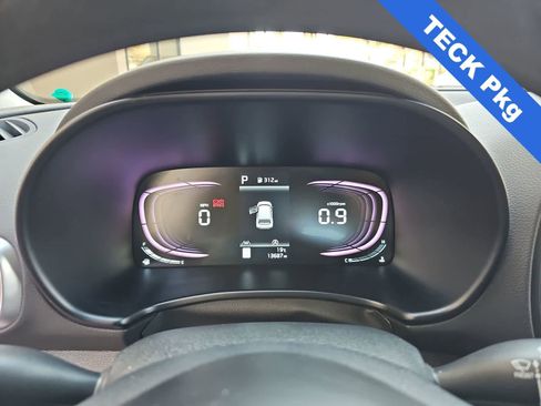 Used 2025 Kia Soul LX FWD image 22