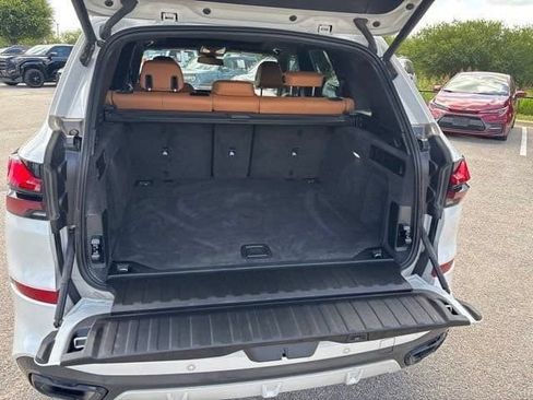 Used 2025 BMW X5 sDrive40i w/ M Sport Package RWD image 15