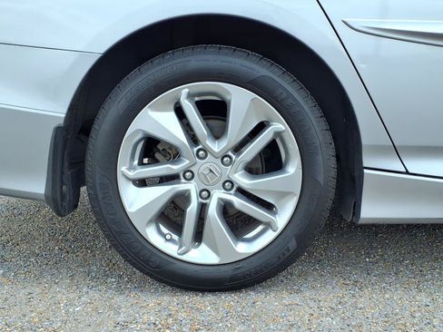 Used 2018 Honda Accord LX image 26