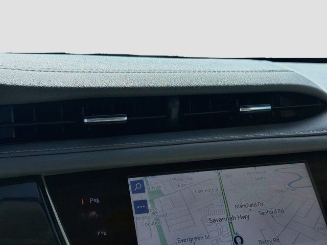 Certified 2025 Cadillac XT6 Premium Luxury w/ Technology Package AWD/4WD image 24