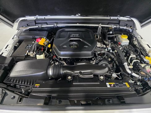 Used 2021 Jeep Wrangler Unlimited Sport image 11