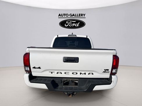 Used 2023 Toyota Tacoma SR5 w/ Technology Package AWD/4WD image 6