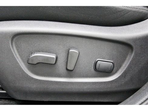 Certified 2022 Nissan Rogue Sport SV image 26