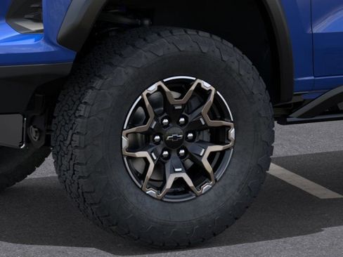 New 2026 Chevrolet Colorado ZR2 w/ Technology Package AWD/4WD image 10