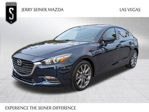 Used 2018 MAZDA MAZDA3 Touring image 1