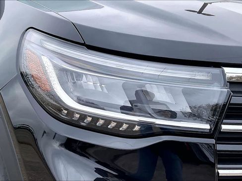 New 2026 Ford Explorer Active w/ Active Comfort Package RWD image 13