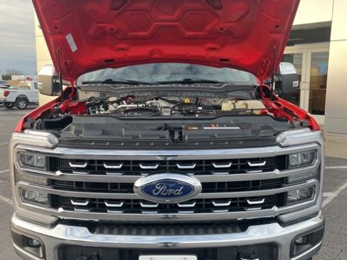 Used 2023 Ford F250 Lariat w/ Chrome Package image 44