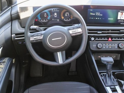 New 2026 Hyundai Santa Cruz SE image 12