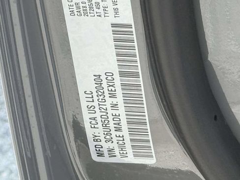 New 2026 RAM 2500 Big Horn AWD/4WD image 26