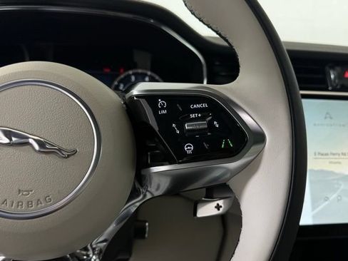 Certified 2026 Jaguar F-PACE R-Dynamic S AWD/4WD image 38