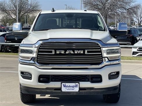 Used 2024 RAM 2500 Laramie w/ Towing Technology Group image 8