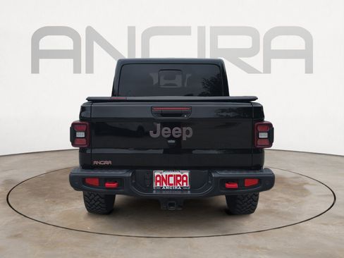 Used 2025 Jeep Gladiator Rubicon AWD/4WD image 9