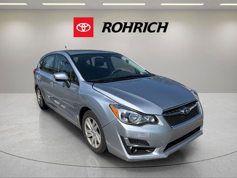 Used 2016 Subaru Impreza 2.0i Premium AWD/4WD image 4