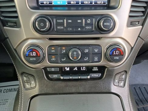 Used 2020 GMC Yukon XL Denali w/ Denali Ultimate Package AWD/4WD image 4