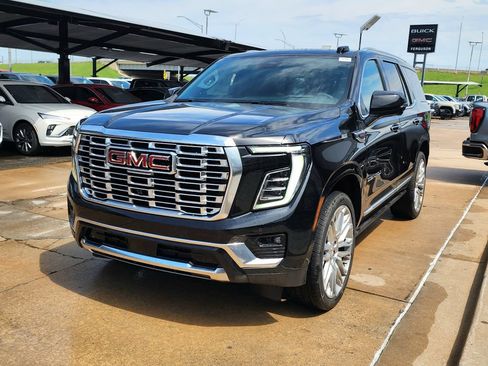 New 2026 GMC Yukon Denali w/ Denali Reserve Package AWD/4WD image 7